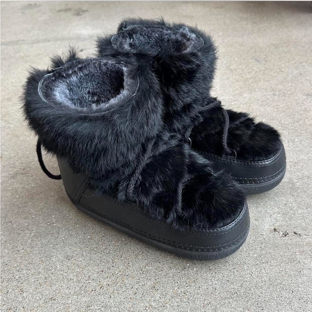 IKKII Genuine Rabbit Fur Boots size 5.5 / 6
